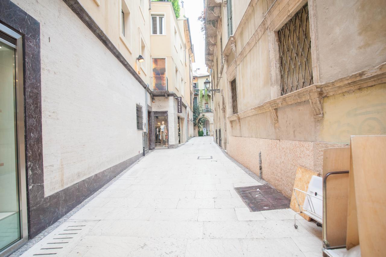 ヴェローナItalianflat - Palazzo Zeinerアパートメント エクステリア 写真